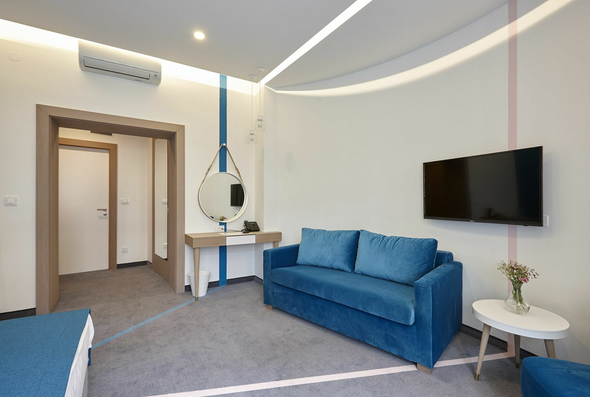 Nest Modern & Cozy 4*